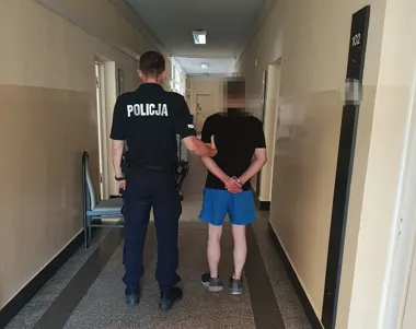Poszukiwany wpadł w ręce dzielnicowych - Aktualności KRP III - Ochota, Ursus, Włochy