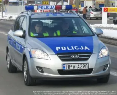 Trzy kontrole i trzy fałszywe prawa jazdy - drogówka z Warszawy nie miała wątpliwości