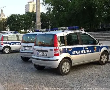 Hulajnoga i auto zderzyły się na Żytniej - strażnicy ruszyli pierwsi