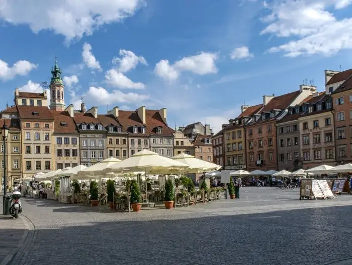 Miniatury z Łazienek i pomnik Chopina walczą o nagrodę w Brukseli