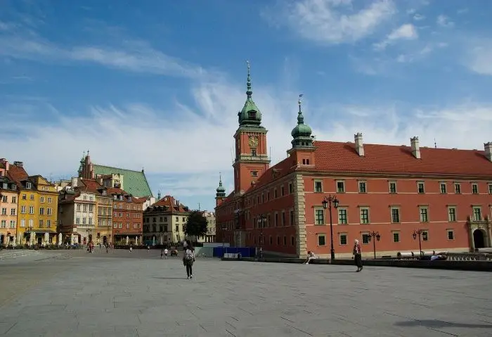 Wakacyjne remonty torów ruszają naraz. Pasażerów czeka trudne lato