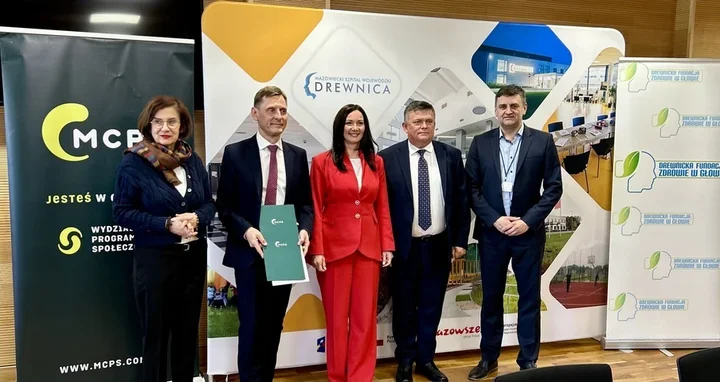 Warszawa włącza się w sieć wsparcia dla chorych na Alzheimera. Miejsc przybywa