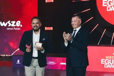 Agustin Egurrola z medalem Pro Masovia za taniec i pracę z młodymi