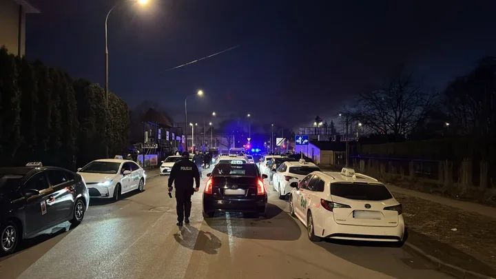 Kontrole przewozów w Warszawie - trzy osoby objęte decyzją o wydaleniu