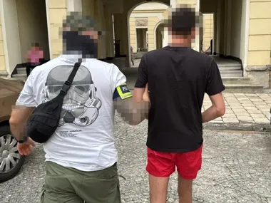 Toyota, gotówka i 112 zarzutów - rozbili grupę od aut w trzech garnizonach