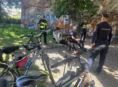 Piwo dla 17-latka skończyło się interwencją. Policja przejęła sprawę