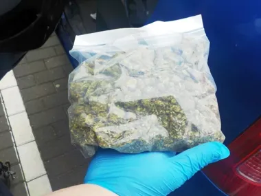 Porzucone auto na Targówku okazało się skrytką z narkotykami