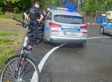 Pijany 21-latek ukradł rower, by pojechać po piwo. Wpadł w Warszawie