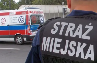 75-latka straciła przytomność w aucie. Pomoc nadeszła natychmiast