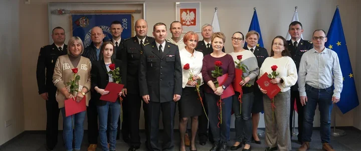 Komendant wręczył nagrody - doceniono pracowników cywilnych PSP