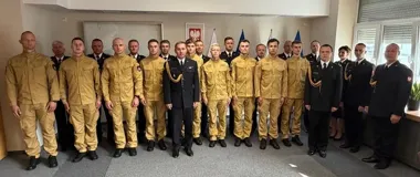 Dziewięciu nowych strażaków złożyło ślubowanie w Warszawie
