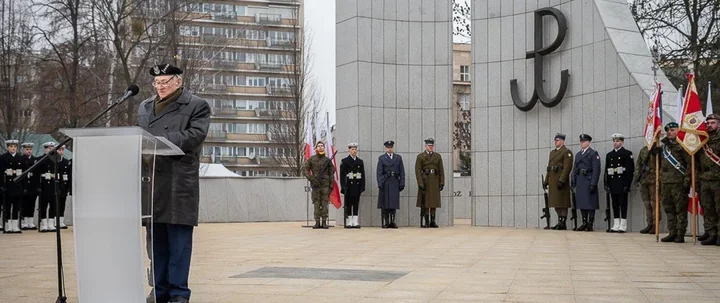 Hołd dla żołnierzy Armii Krajowej pod Pomnikiem Polskiego Państwa Podziemnego