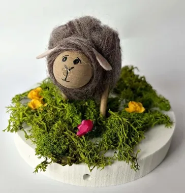 Drewniany baranek na Wielkanoc - warsztaty, które zrobią świąteczny klimat