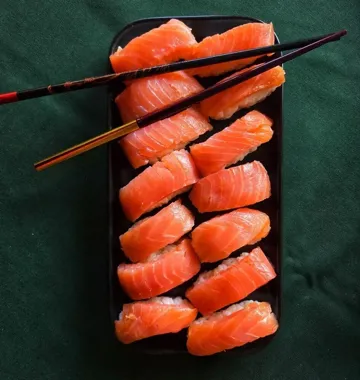 Sushi od podstaw na Zaciszu - warsztaty, które uczą też japońskiej etykiety