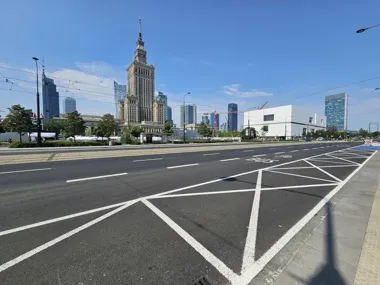 Dostawy w centrum Warszawy z nowymi zasadami. Powstanie 25 kopert